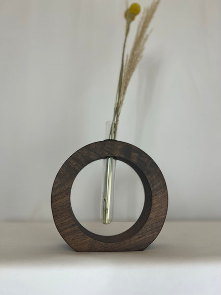 Circle flower vase